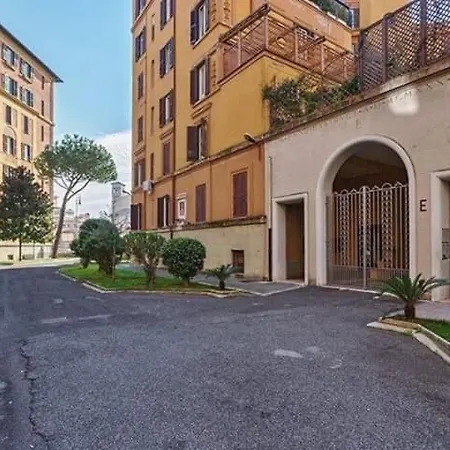 לינה וארוחת בוקר La Pausa